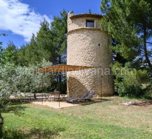 Gîte de charme face au Luberon, avec Jacuzzi à Oppède