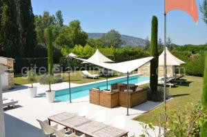 maison bertuli Oliviers Aircon, heated saltwater Pool, 2 Bedrooms à Oppède